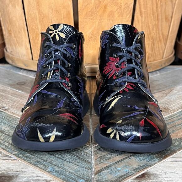 Aster Black Patent Leather Floral Flowers Multicolor Lace-Up Boots Youth EU 29 - Picture 4 of 13
